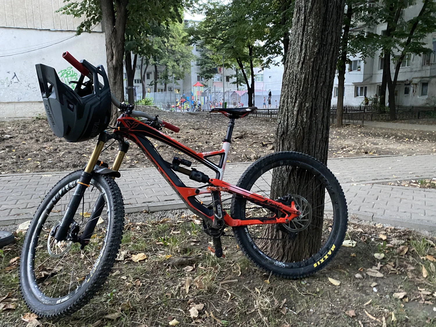 1. Yt capra cf pro race 2016