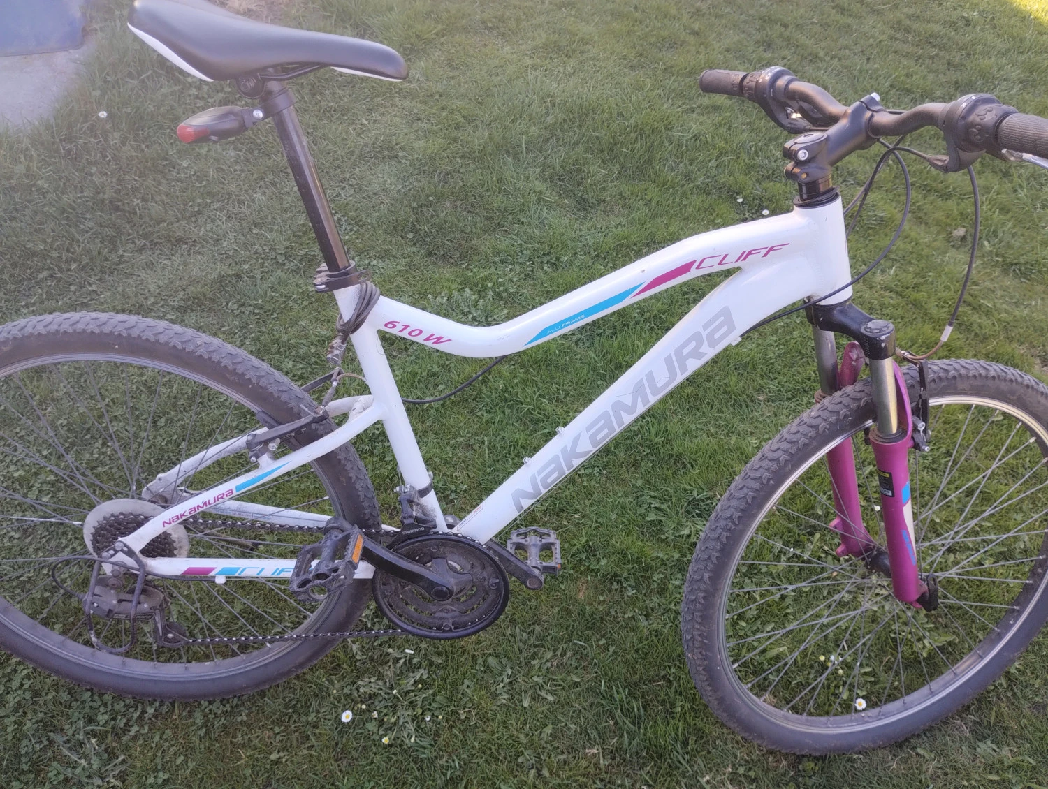 6. Vând bicicleta marca Nakamura