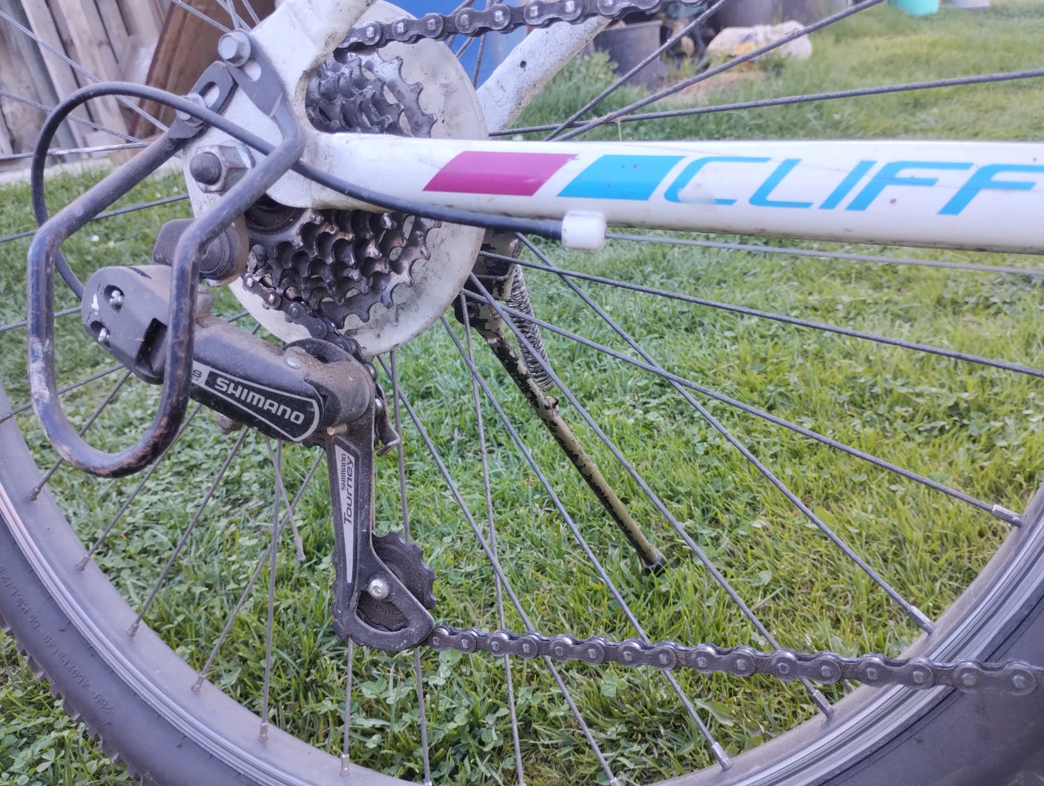 3. Vând bicicleta marca Nakamura