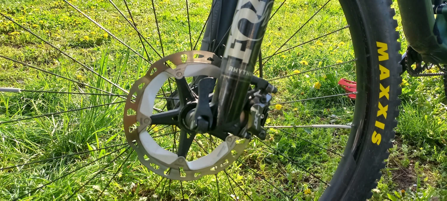 9. Vând bicicleta Merida One-twenty 7000