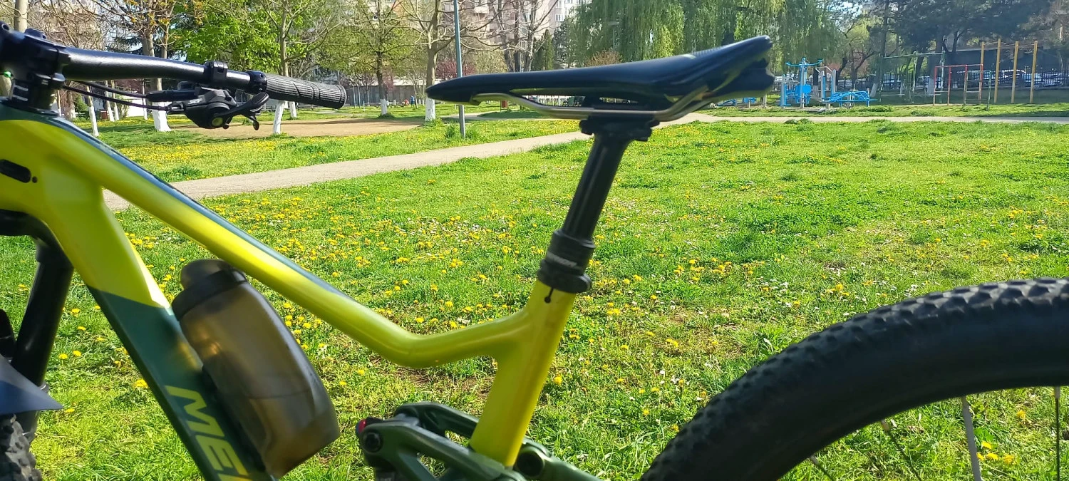 7. Vând bicicleta Merida One-twenty 7000