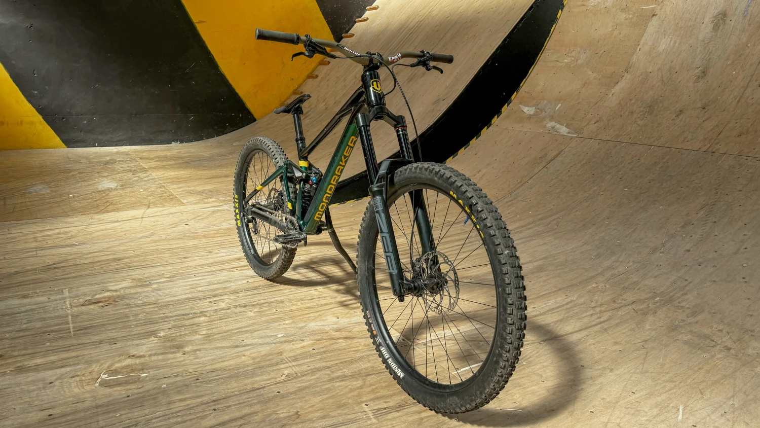 1. Mondraker Summum MX 2022 L