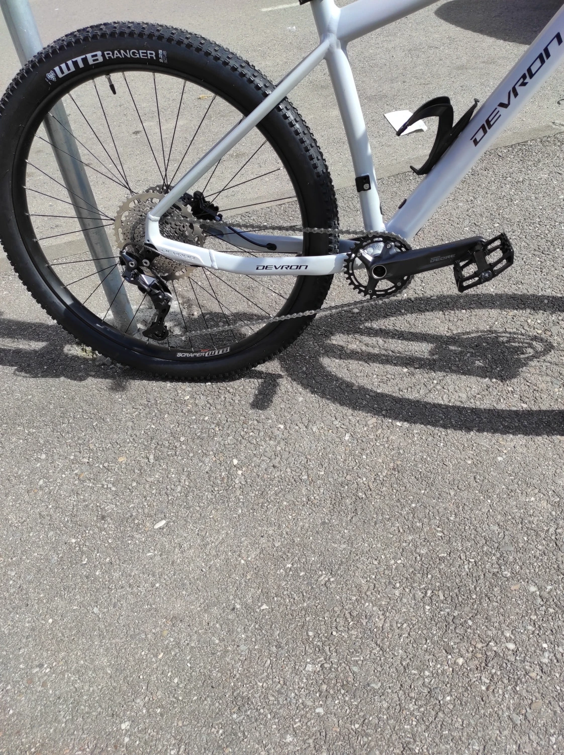 2. Bicicleta devron vulcan