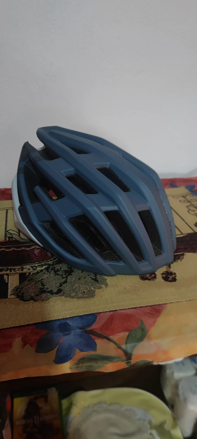 3. Casca One Mtb Race