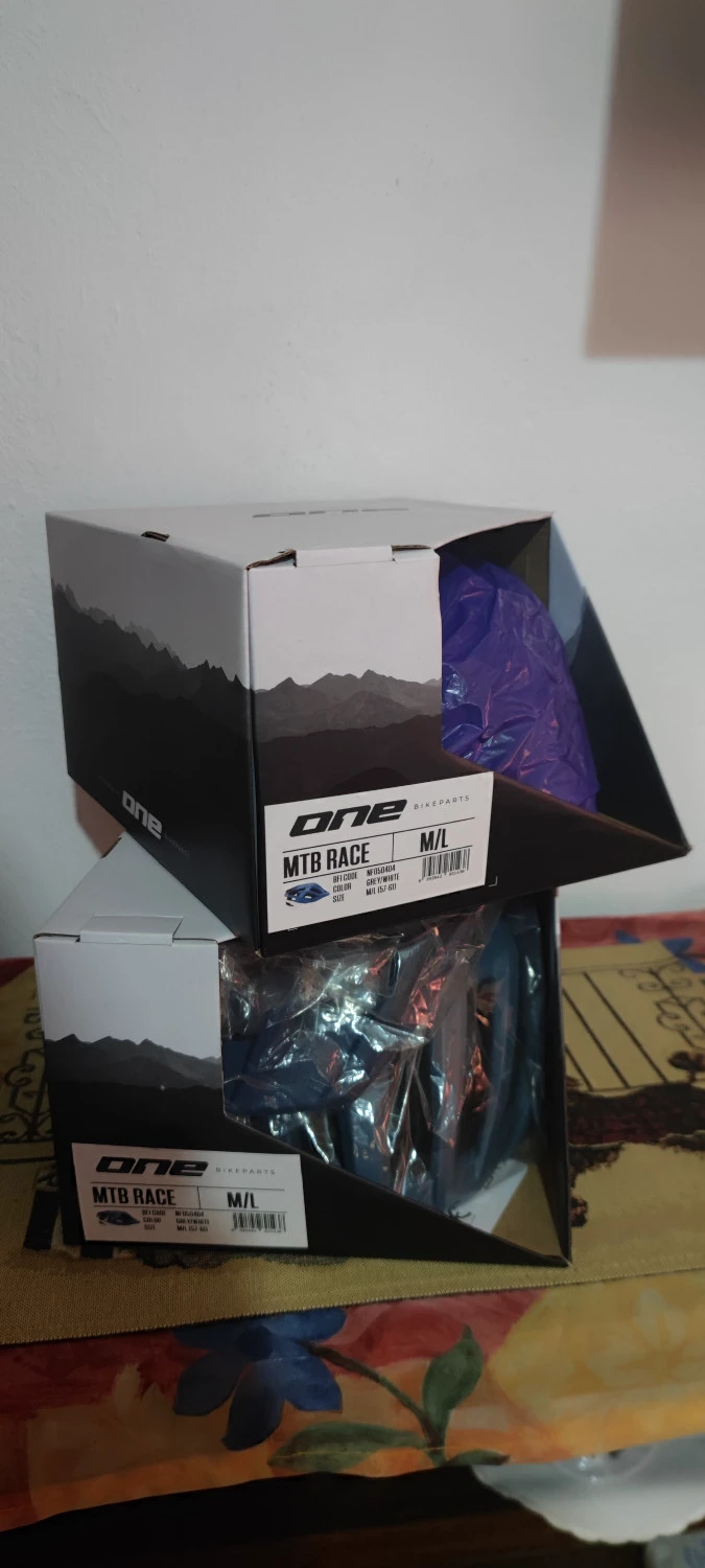 2. Casca One Mtb Race