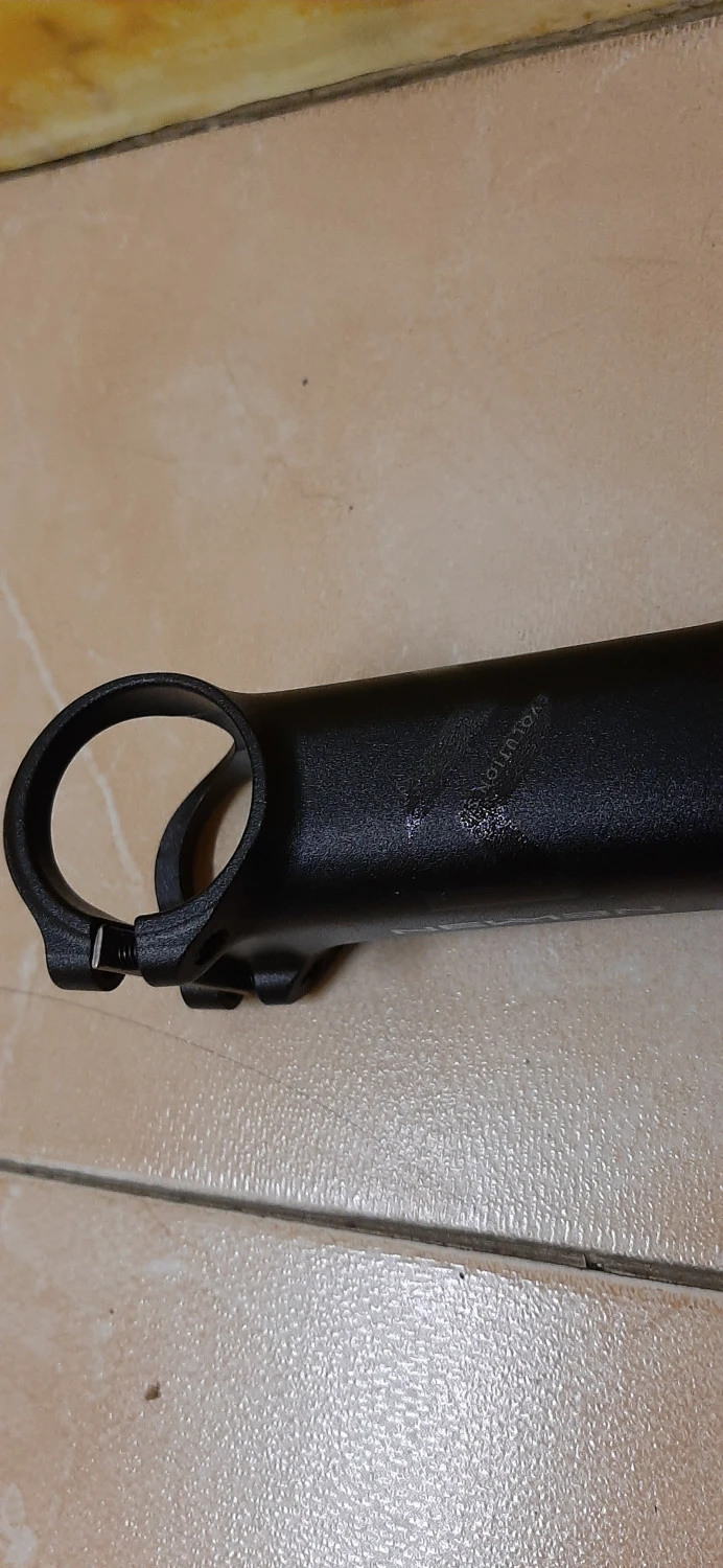 4. Pipa Newmen 10 cm, 77 gr