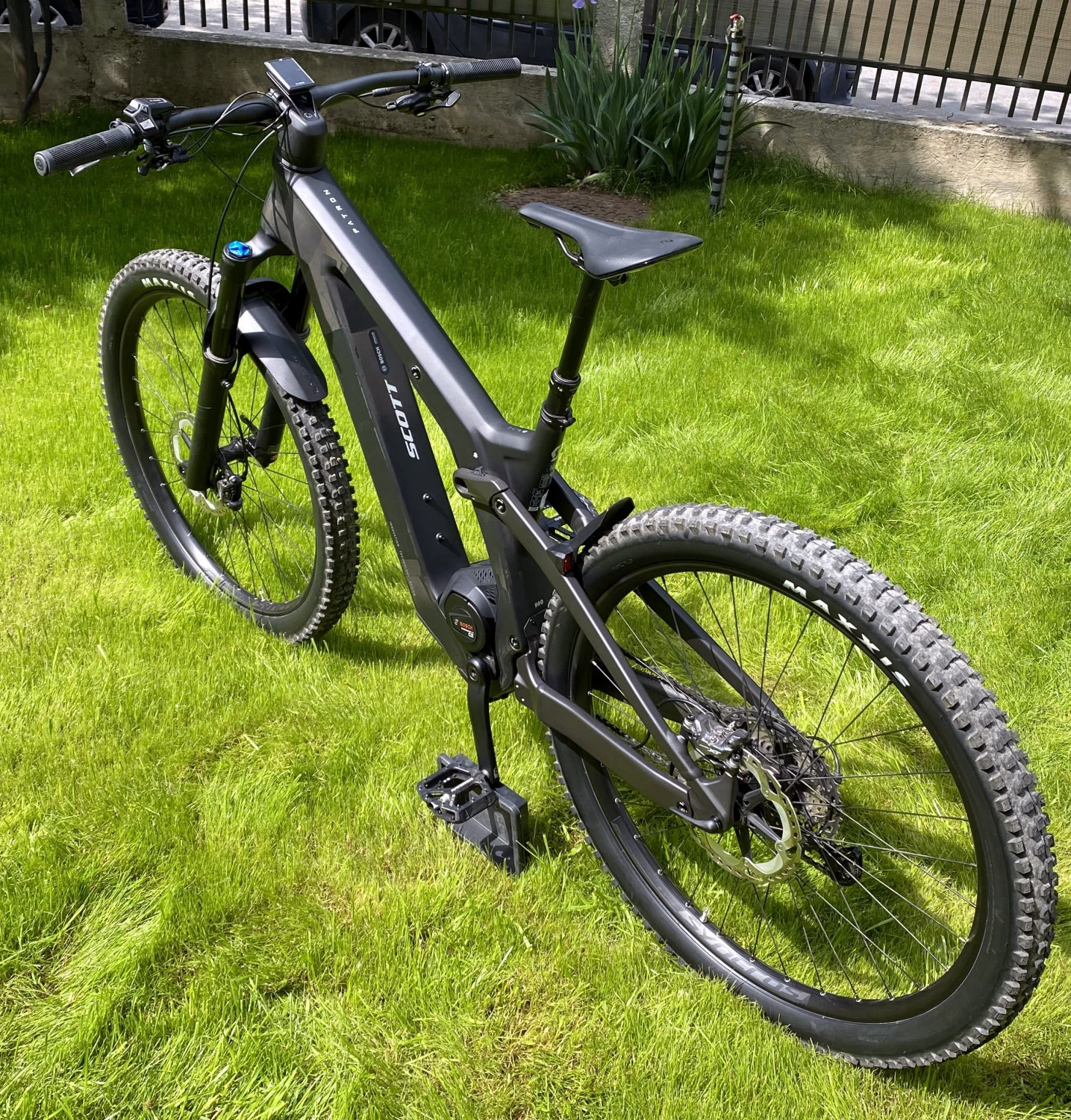 4. Scott Patron eRIDE 900, Fox 38, Shimano XT 12 Speed ( M )
