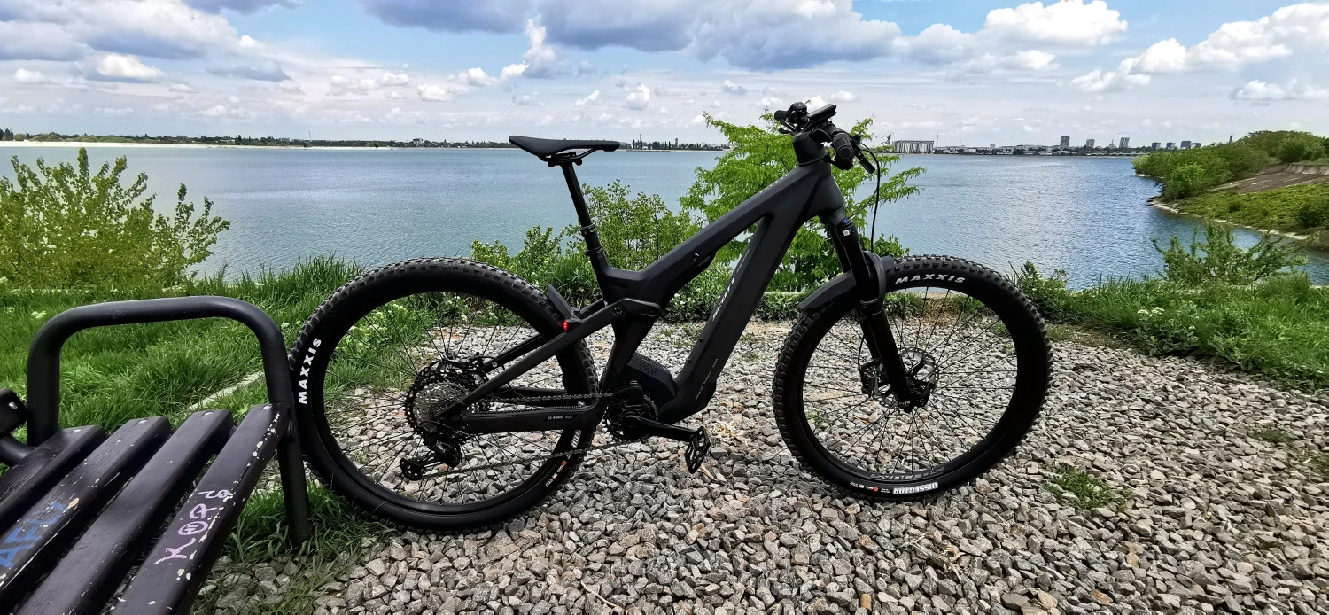 12. Scott Patron eRIDE 900, Fox 38, Shimano XT 12 Speed ( M )