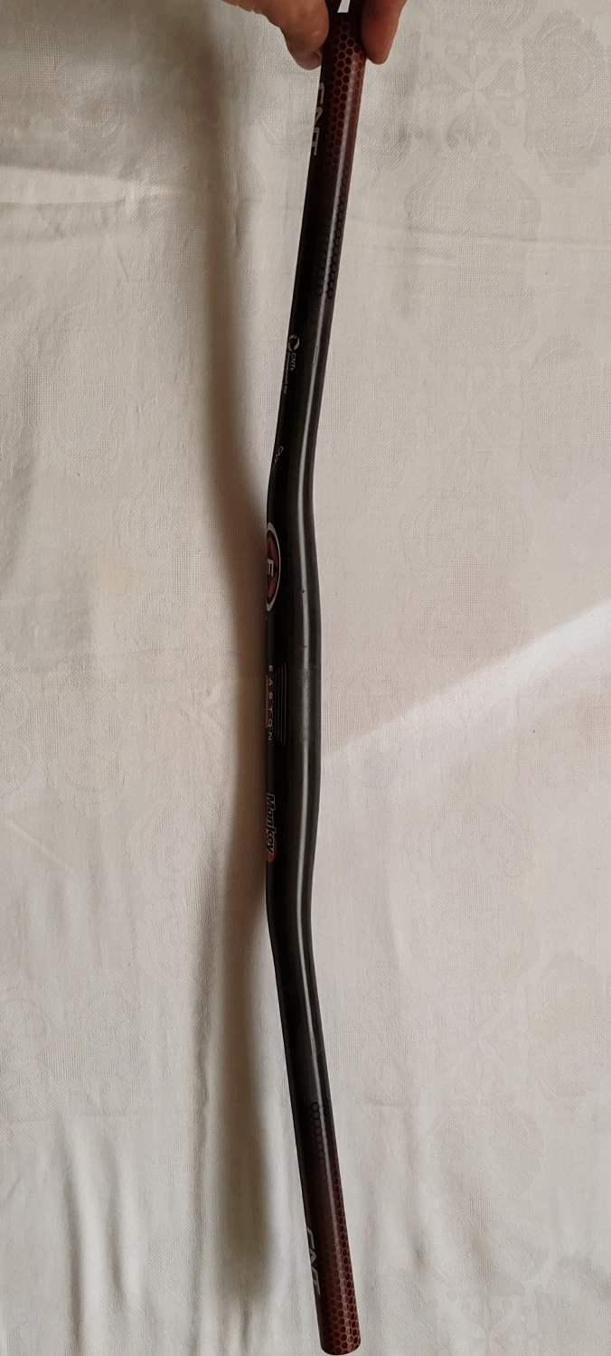 1. Ghidon mtb carbon compozit