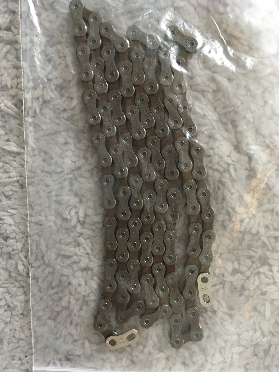 1. Lant SRAM SX Eagle 12 V; 117 zale cu quick link