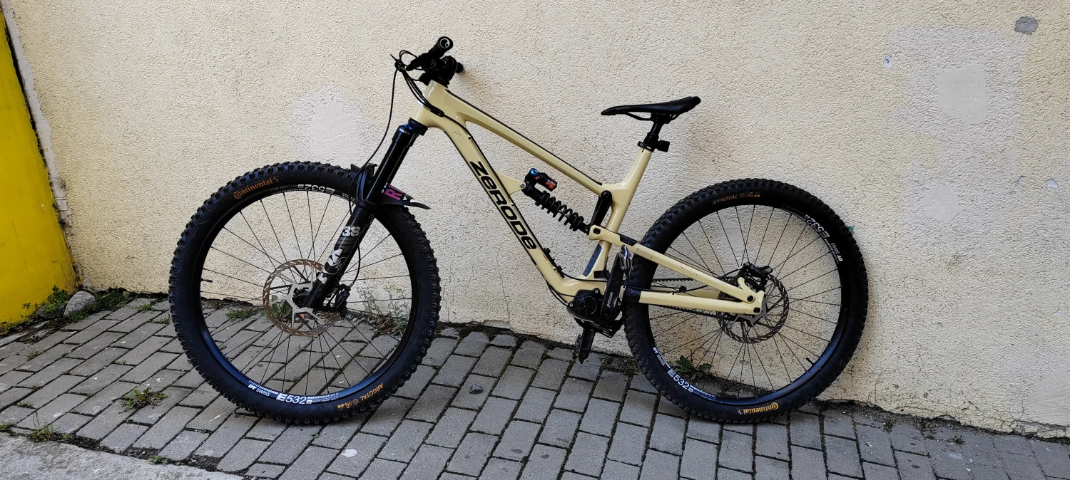 1. Vand Zerode Katipo Frameset sau full bike