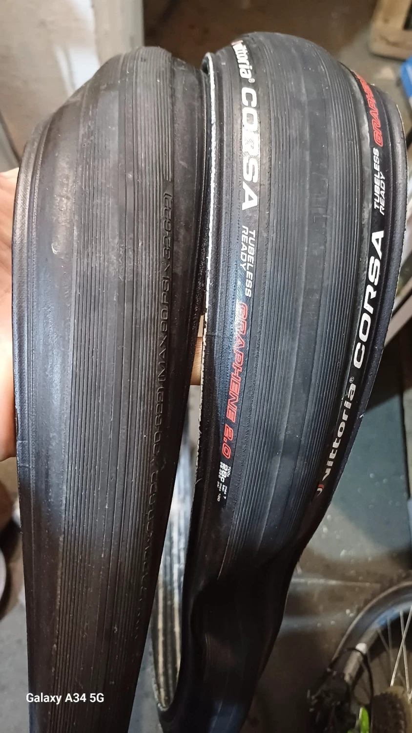 1. Set cauciucuri vittoria corsa graephene 28