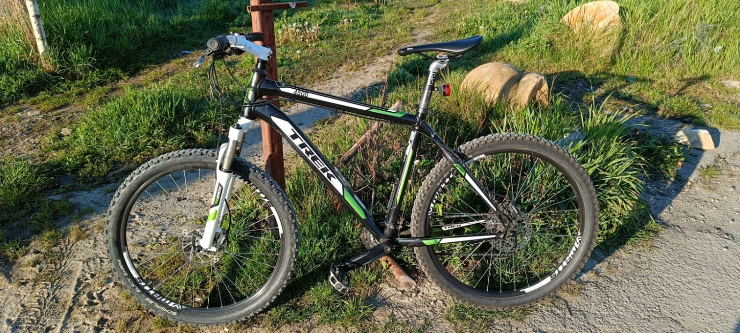 1. Trek 4500D
