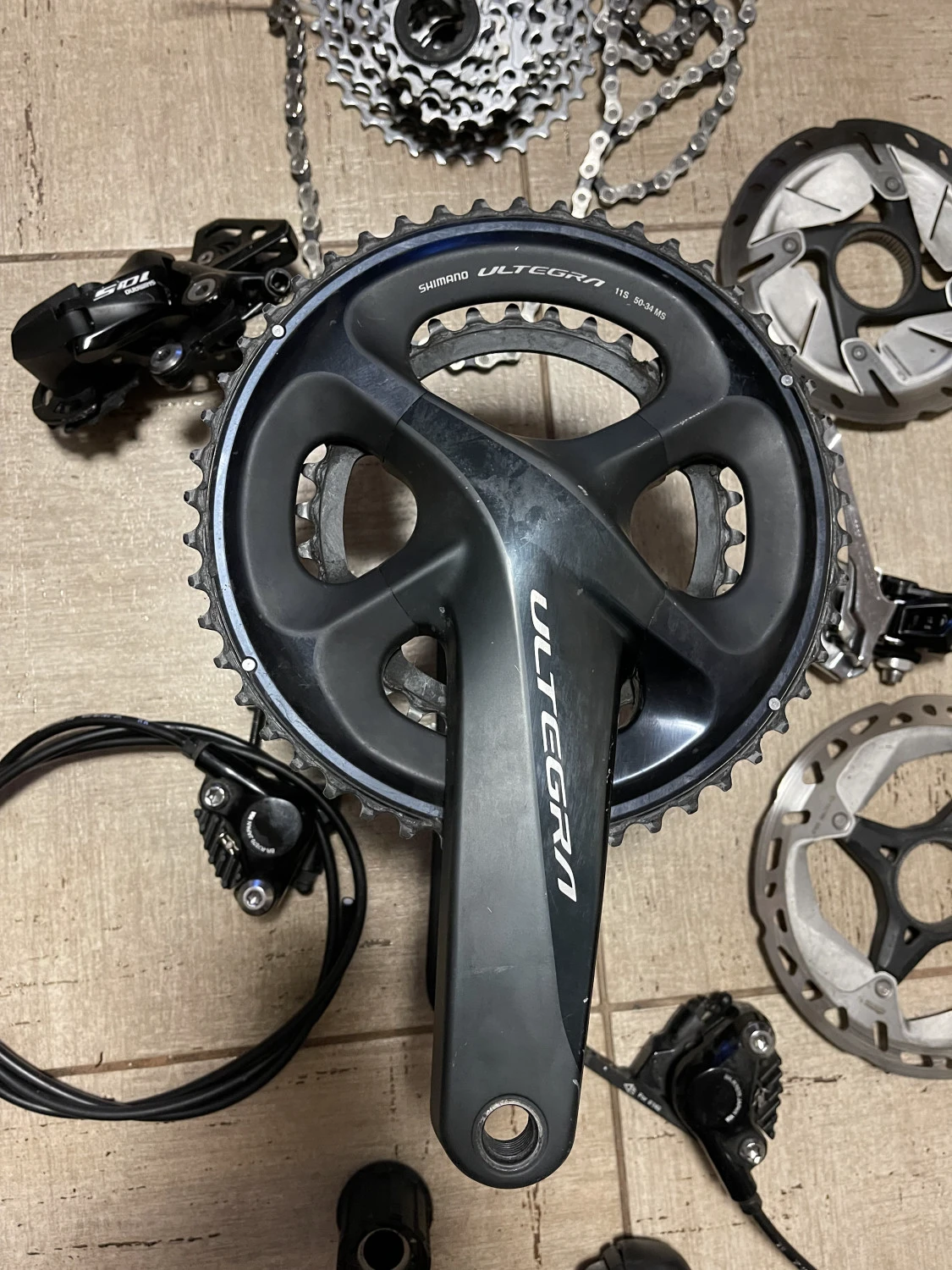 1. Transmisie completa Shimano 105 disc 2x11