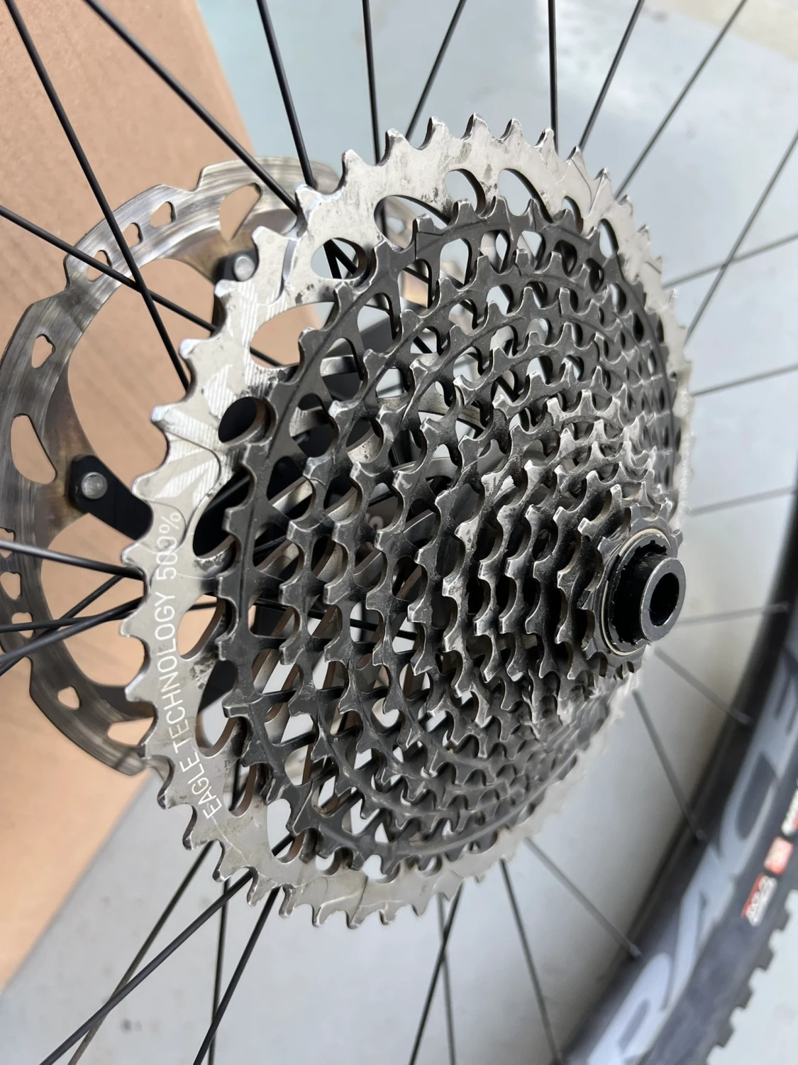 2. SET RACEFACE ARC 30 ready to go