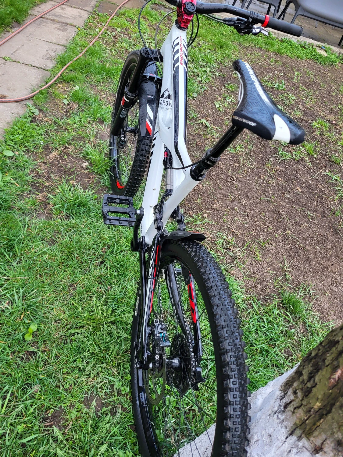 8. MTB Specialized Enduro Comp full suspension