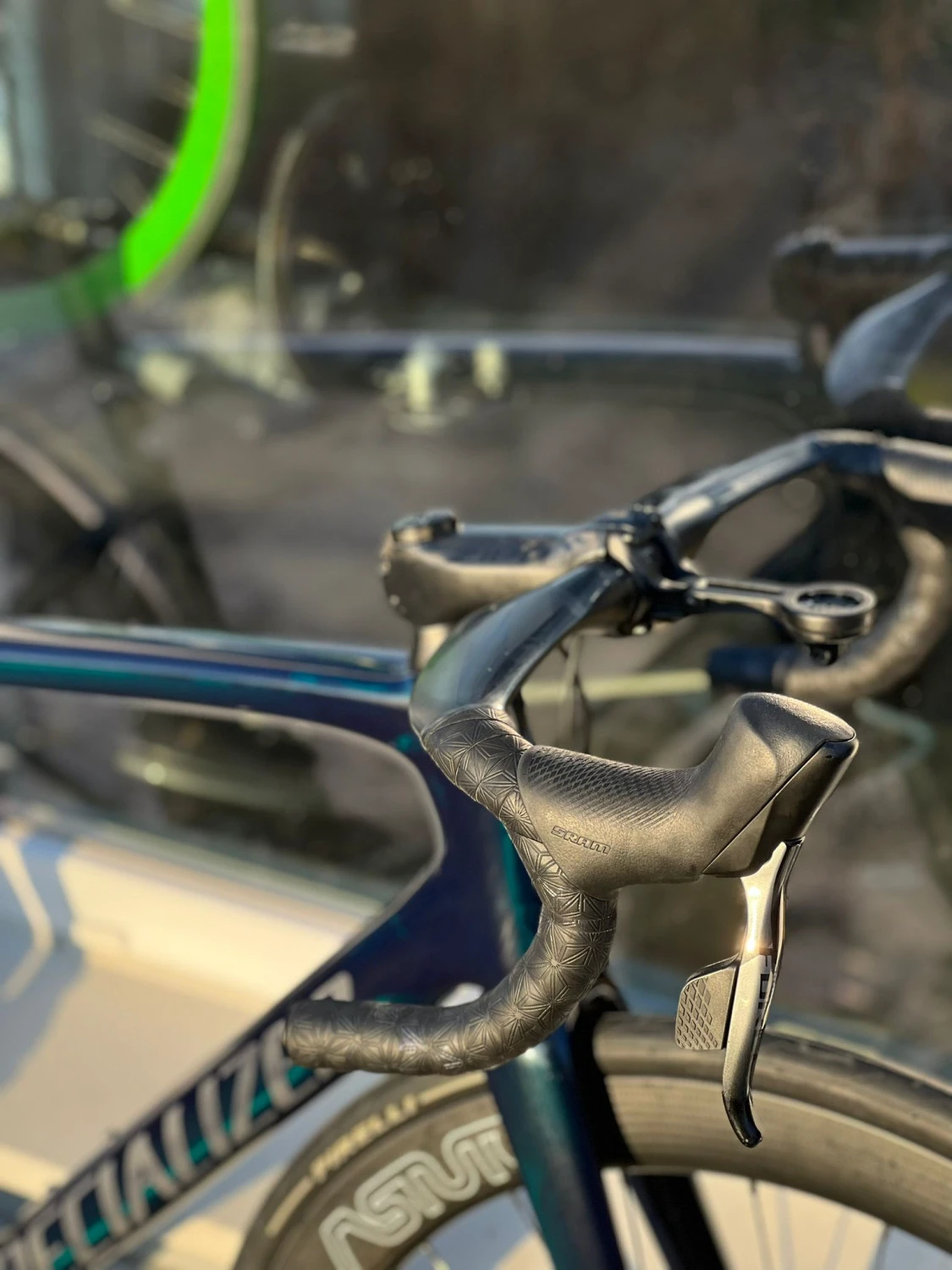 6. Cursieră șosea Specialized Tarmac SL6 (Sram Force AXS, Zipp)