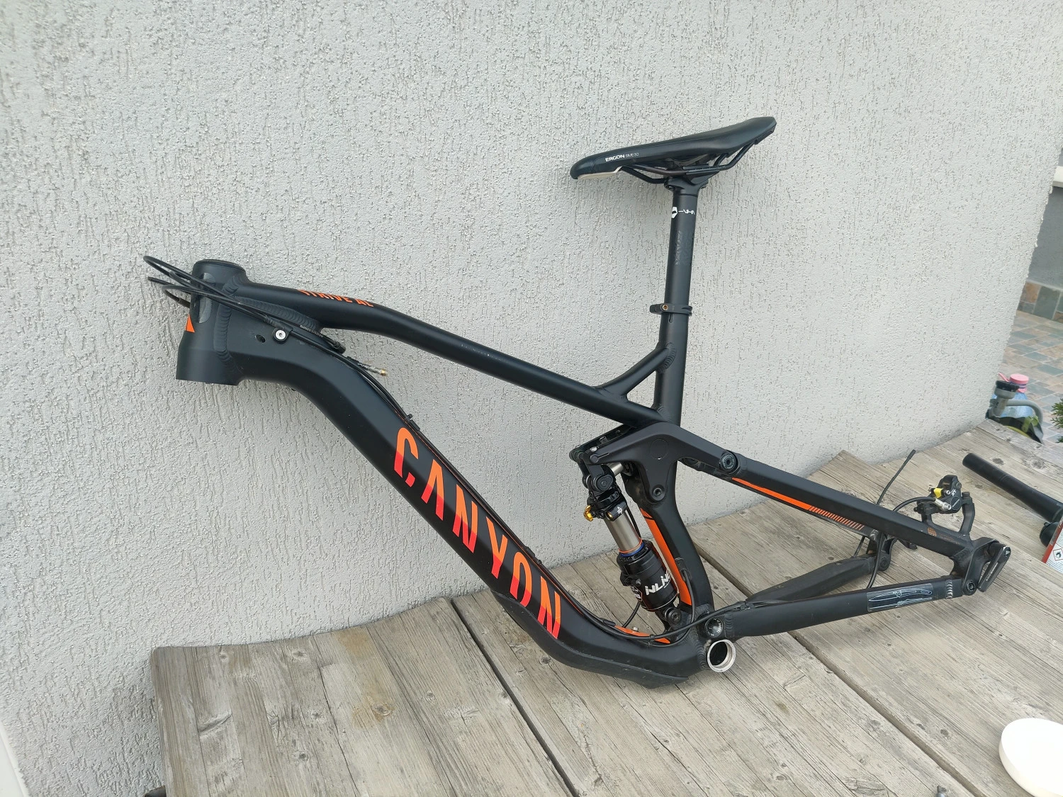 1. Vand cadru Canyon Strive AL7.0 M shock Cane creek DL inline