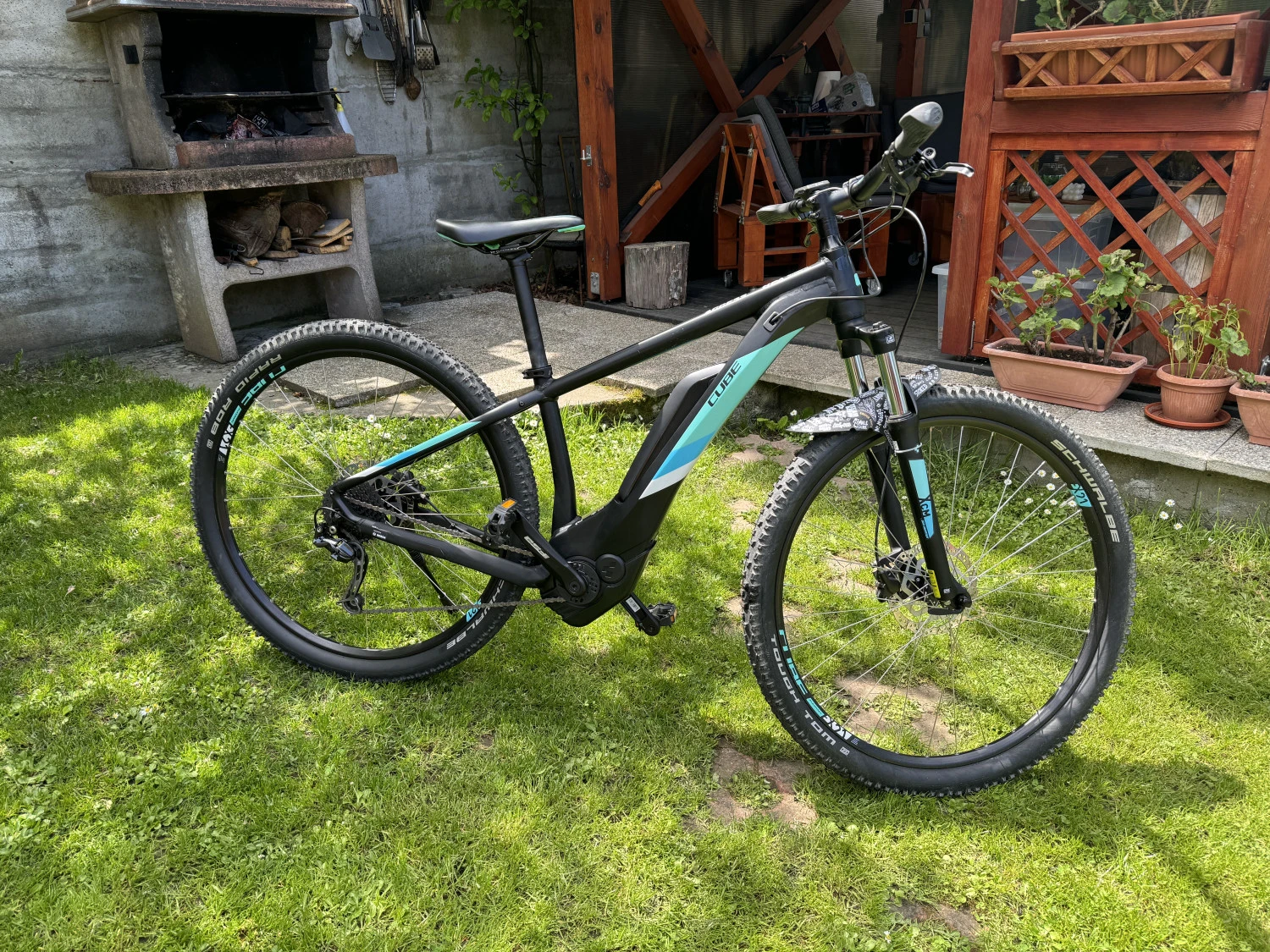 1. Bicicleta Electrica Cube