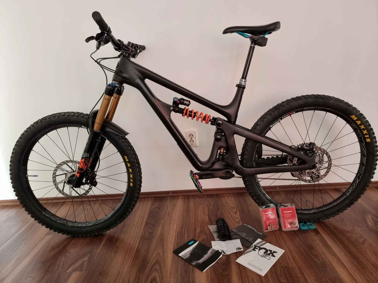 1. MTB Enduro Yeti SB165 T3 2022, marime L