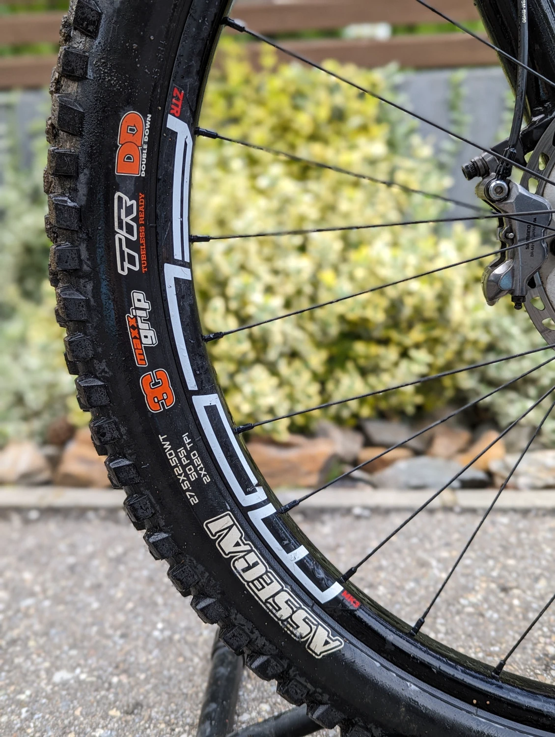 10. Vând bicicletă MTB Yeti SB6c 27.5", S Carbon