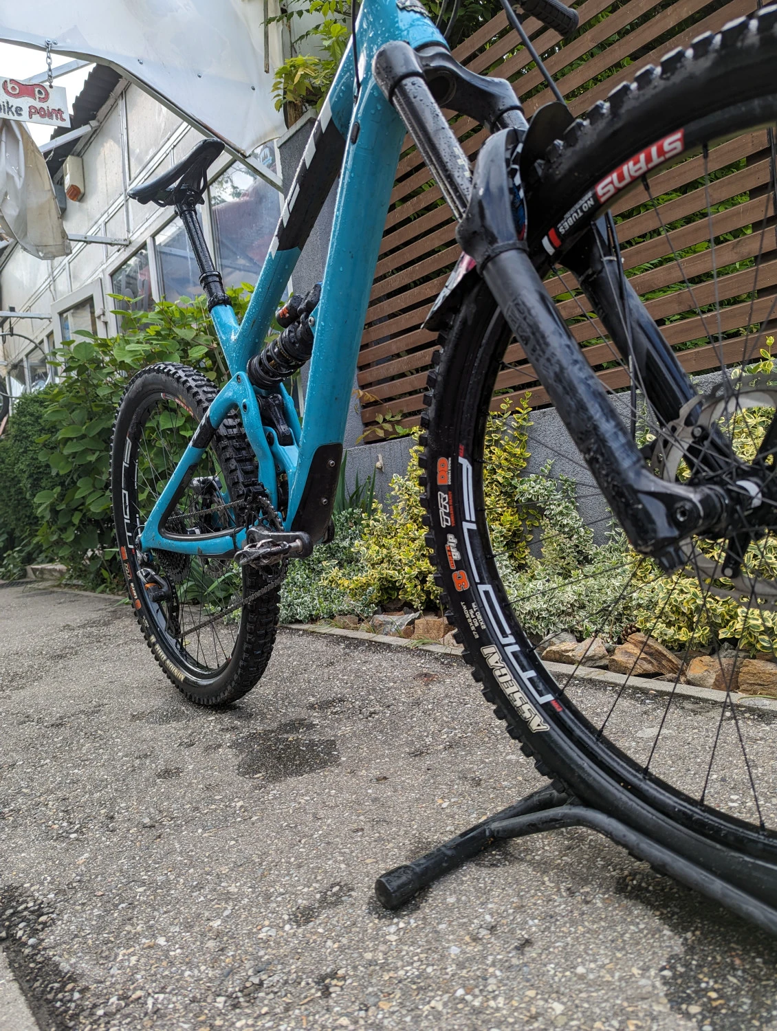 6. Vând bicicletă MTB Yeti SB6c 27.5", S Carbon