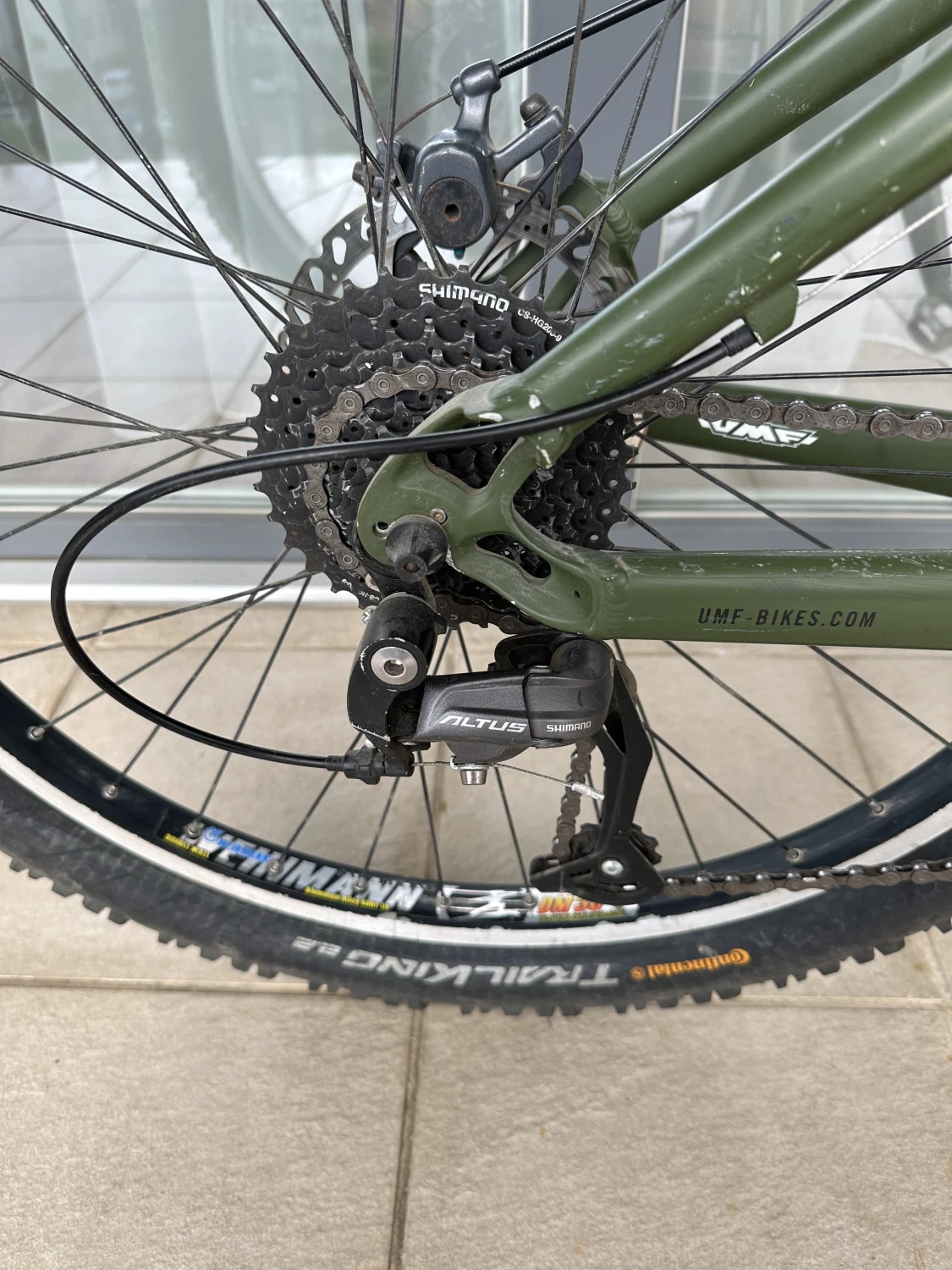 3. Bike dirt Cadru UMF Furca Marzocchi