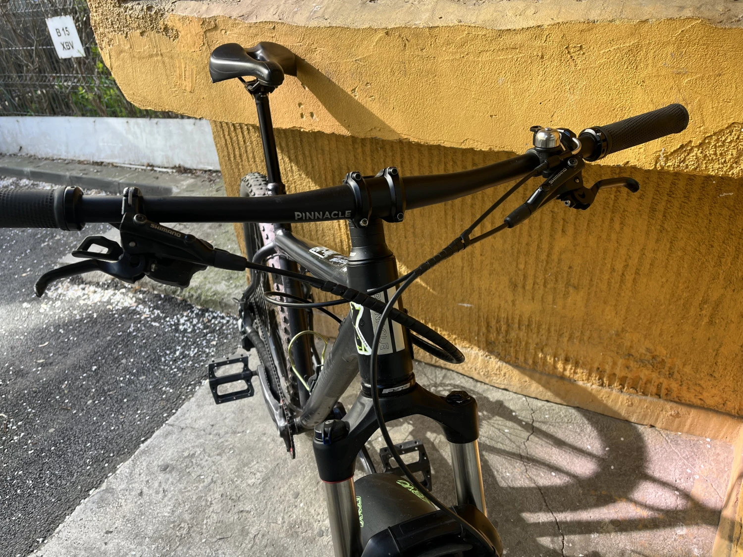 5. Bicicleta Pinnacle Iroko 2 Large
