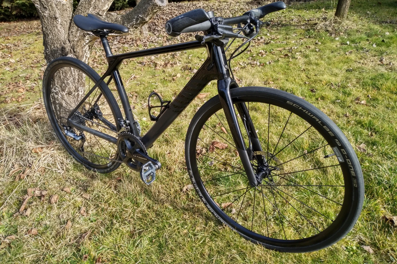 1. Cursiera Canyon CF 8 Roadlite 2020, full carbon