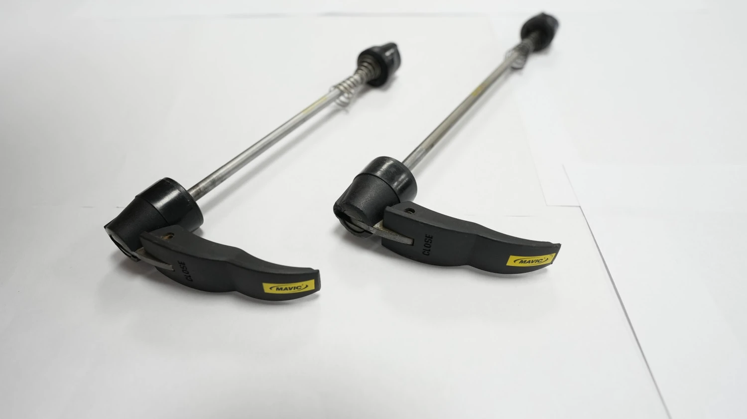 3. Set Q R-uri Mavic aproape noi.