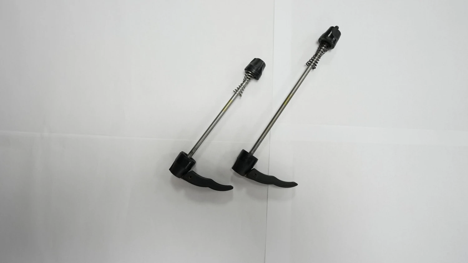2. Set Q R-uri Mavic aproape noi.
