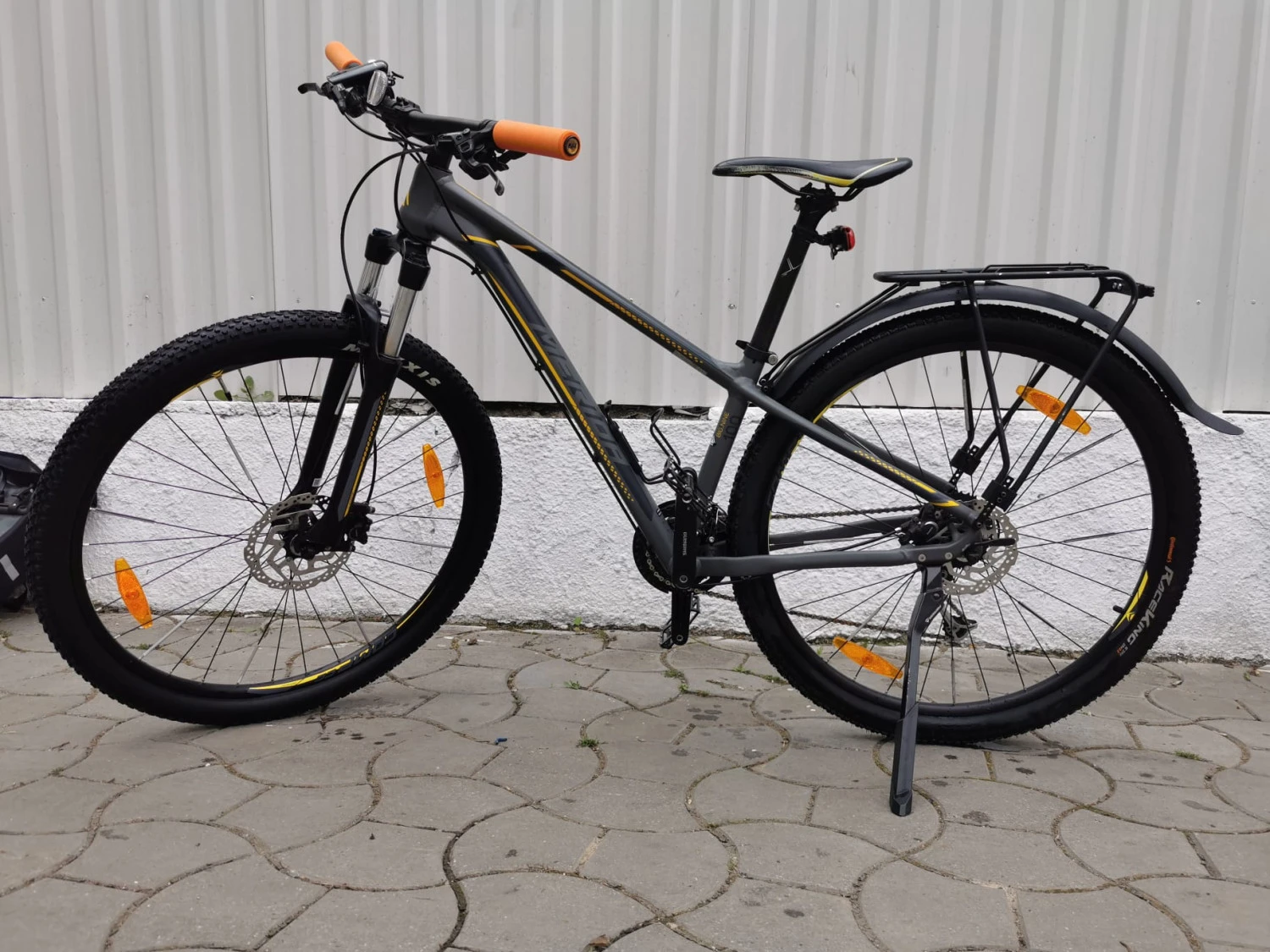 1. Bicicleta de munte pentru barbati Merida Big.Nine 100 Gri