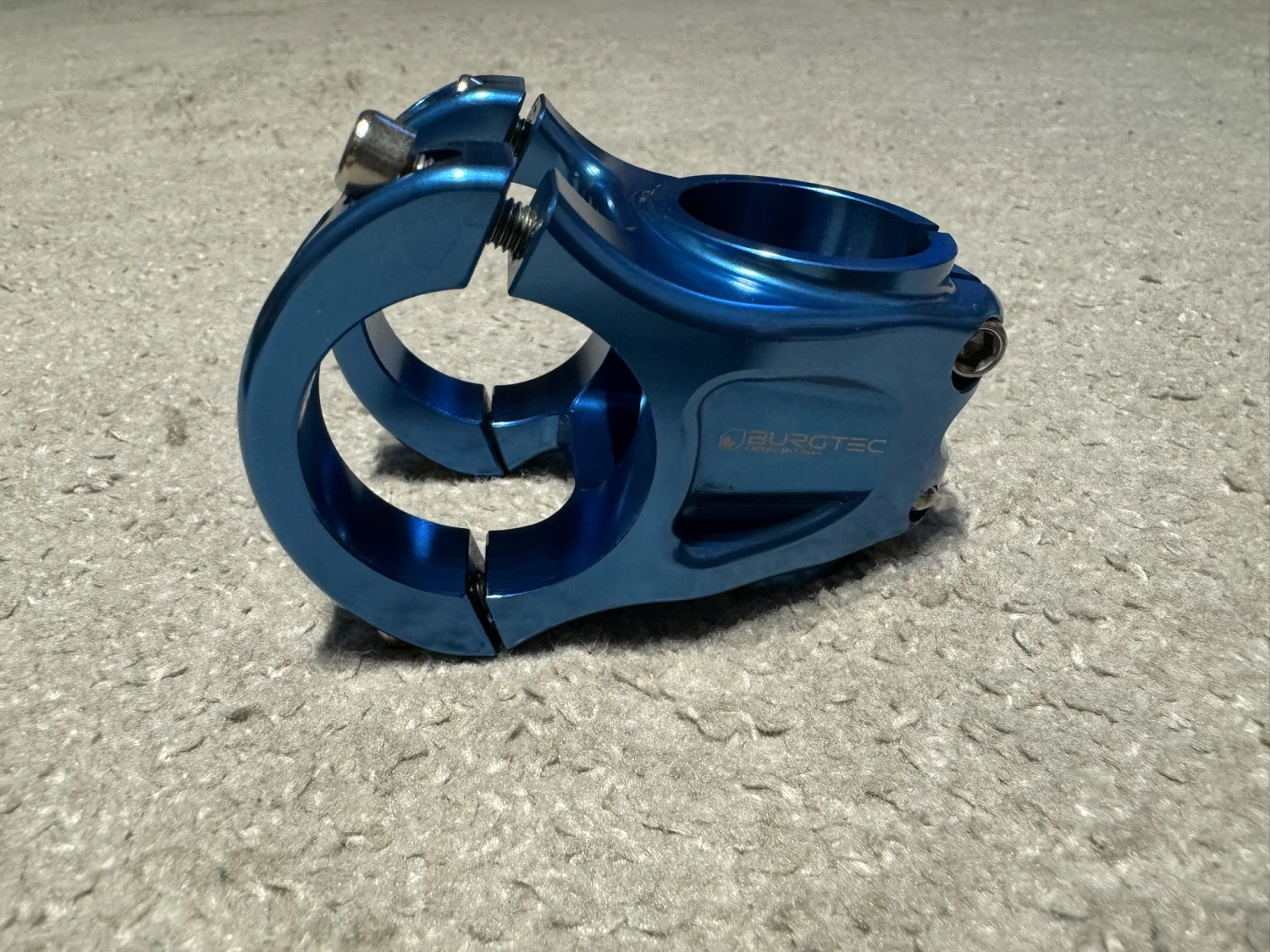 1. Pipa Burgtec Enduro MK3 35