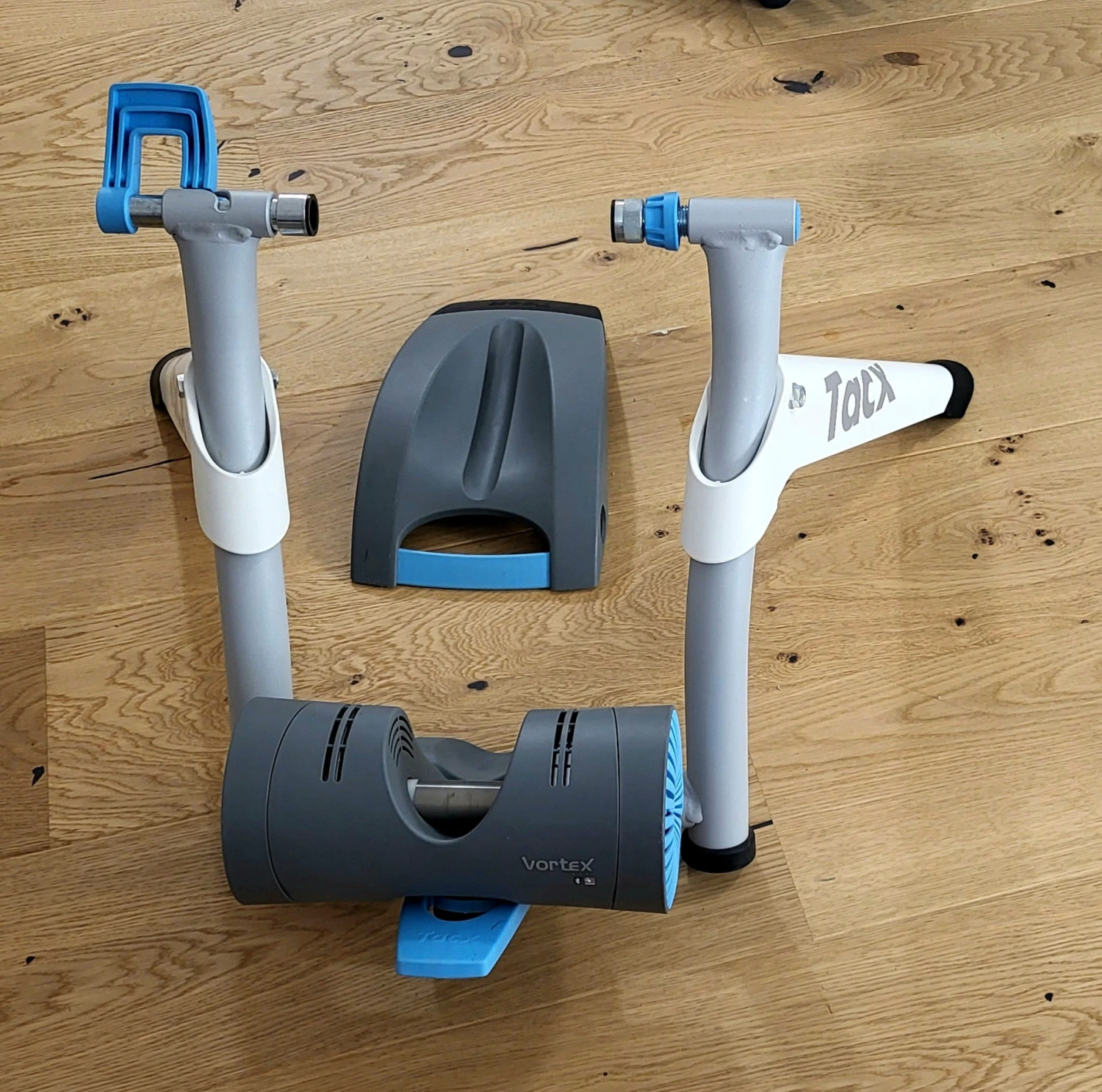 1. Vand home trainer smart Tacx Vortex