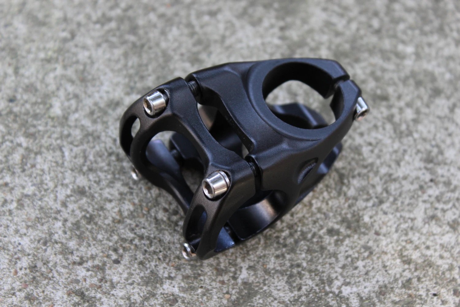1. OnOff Sulfur pipa MTB E-bike 31.8-35mm