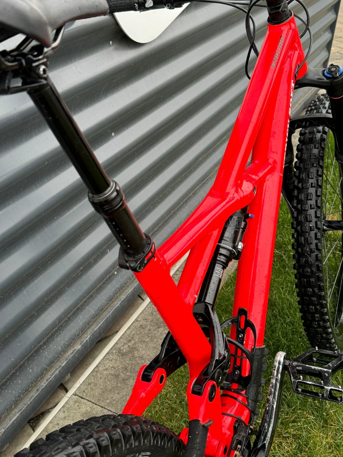 6. MTB Specialized Enduro Comp 2019 27.5 M/L Full suspension