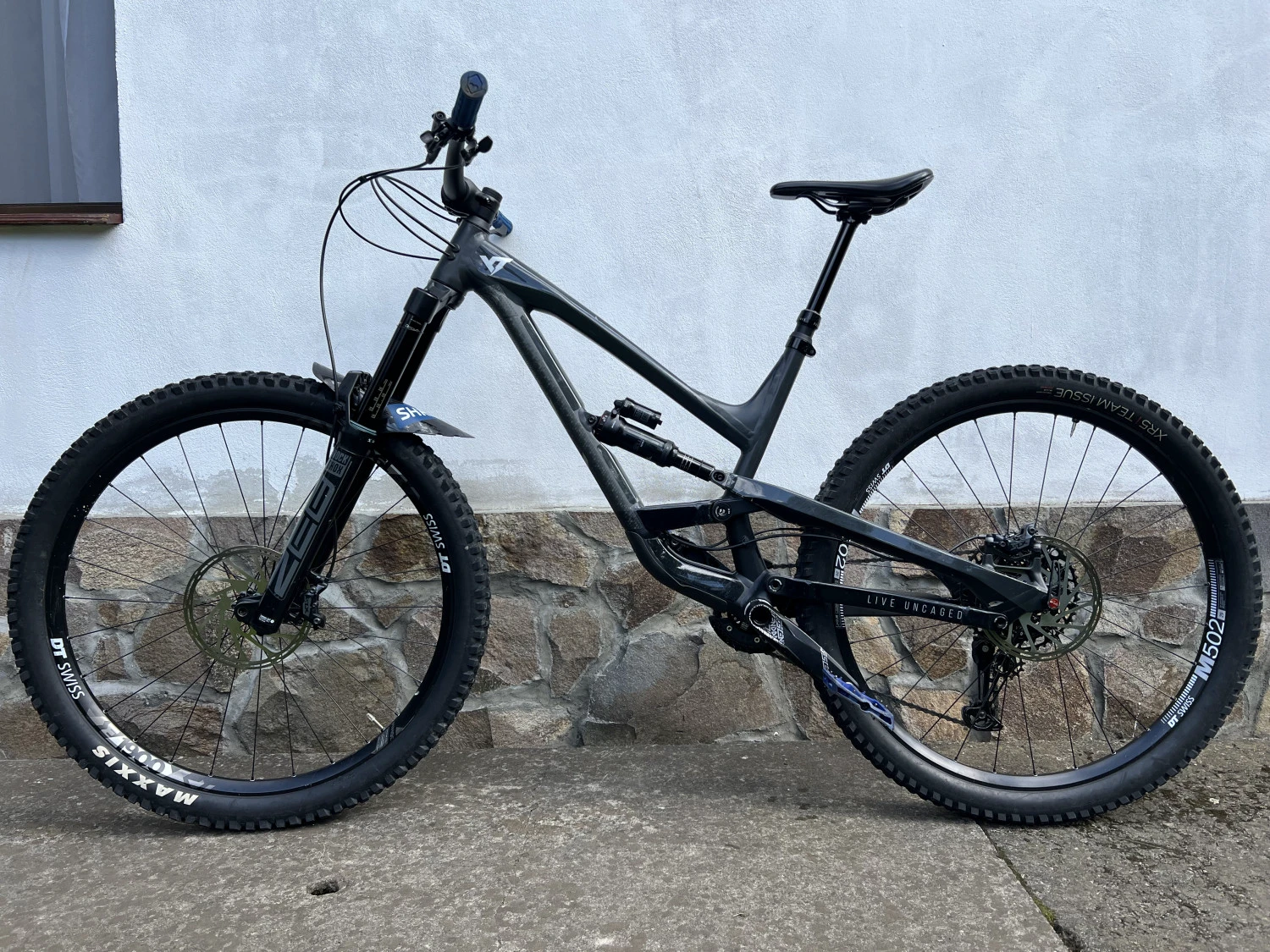 1. MTB YT Capra 2022 marime L, roti 29