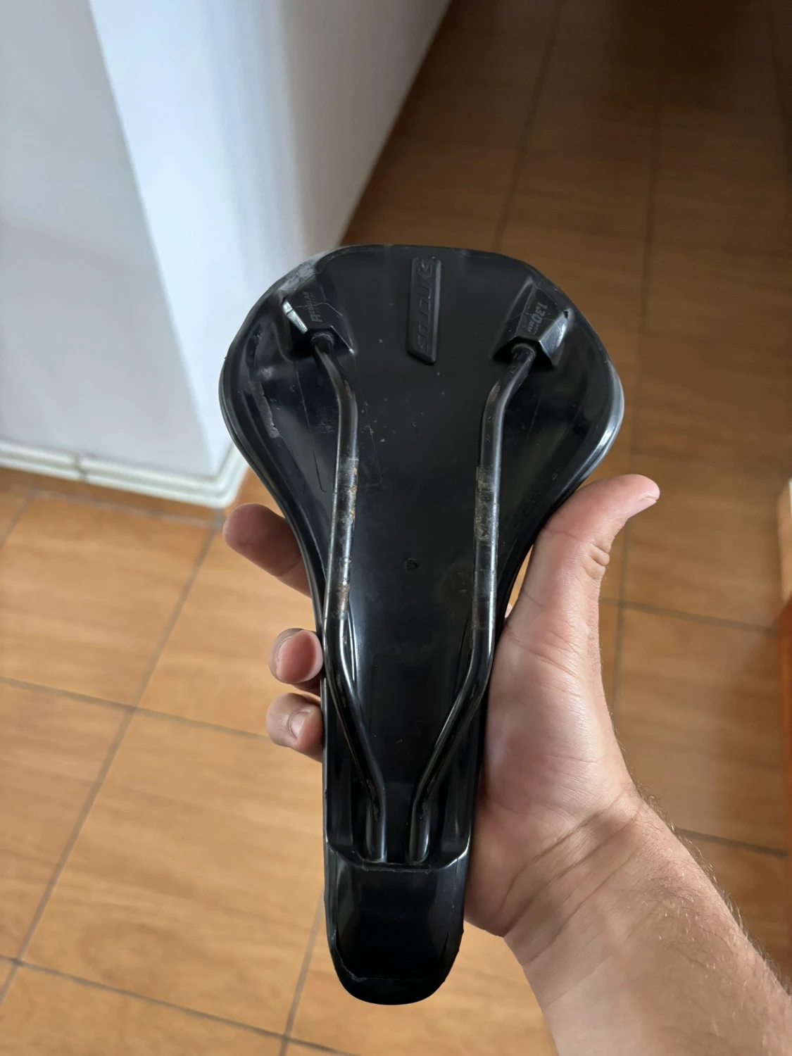 3. Sa bicicleta Syncros Belcarra R 2.0 Channel saddle