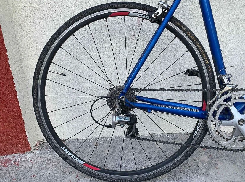2. CURSIERA de VITEZA - Tifosi Baracuda Cadru M-L, usoara si rapida (Roti GIANT, Cauciuc Michelin ProRace3 Si Continental Gatorskin)