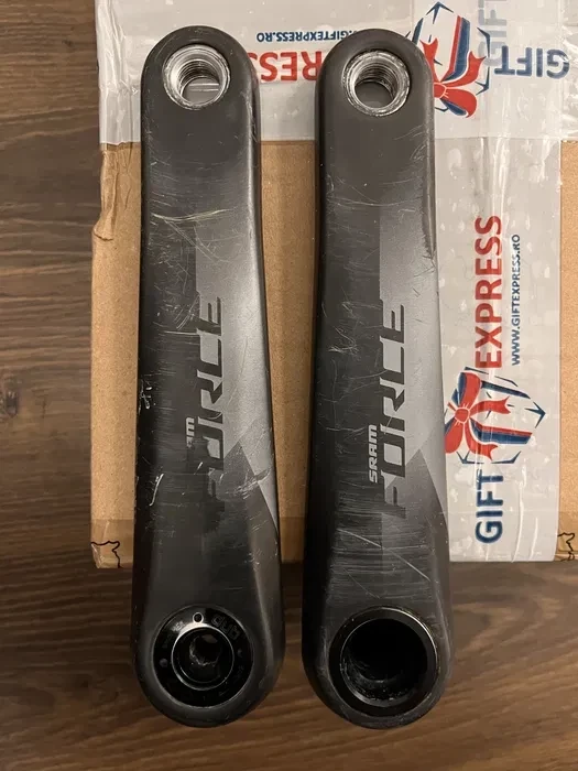 1. Angrenaj carbon SRAM Force DUB 172.5