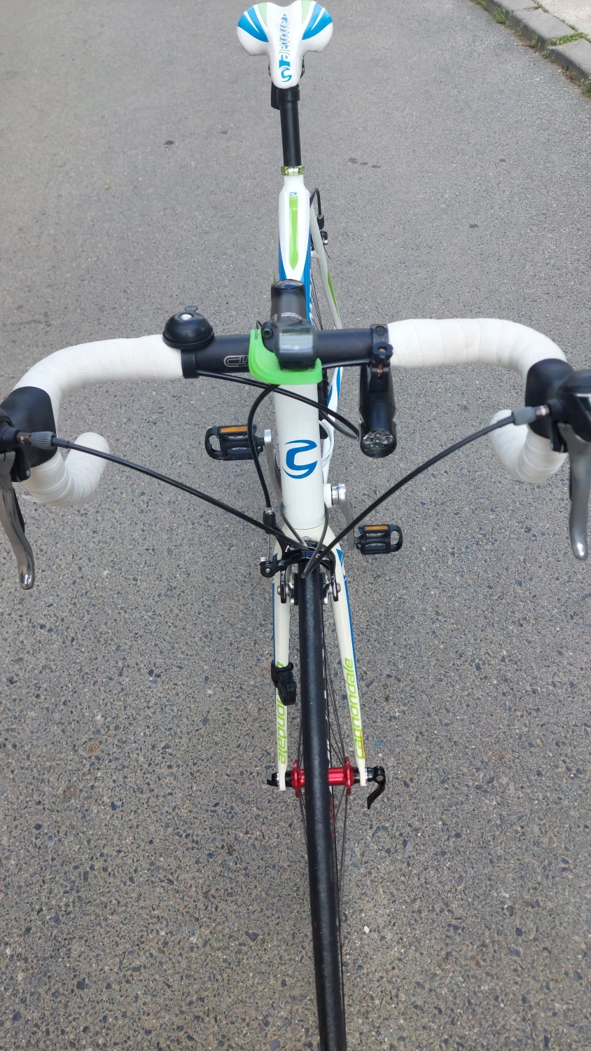 4. Cursieră Cannondale Caad 8+