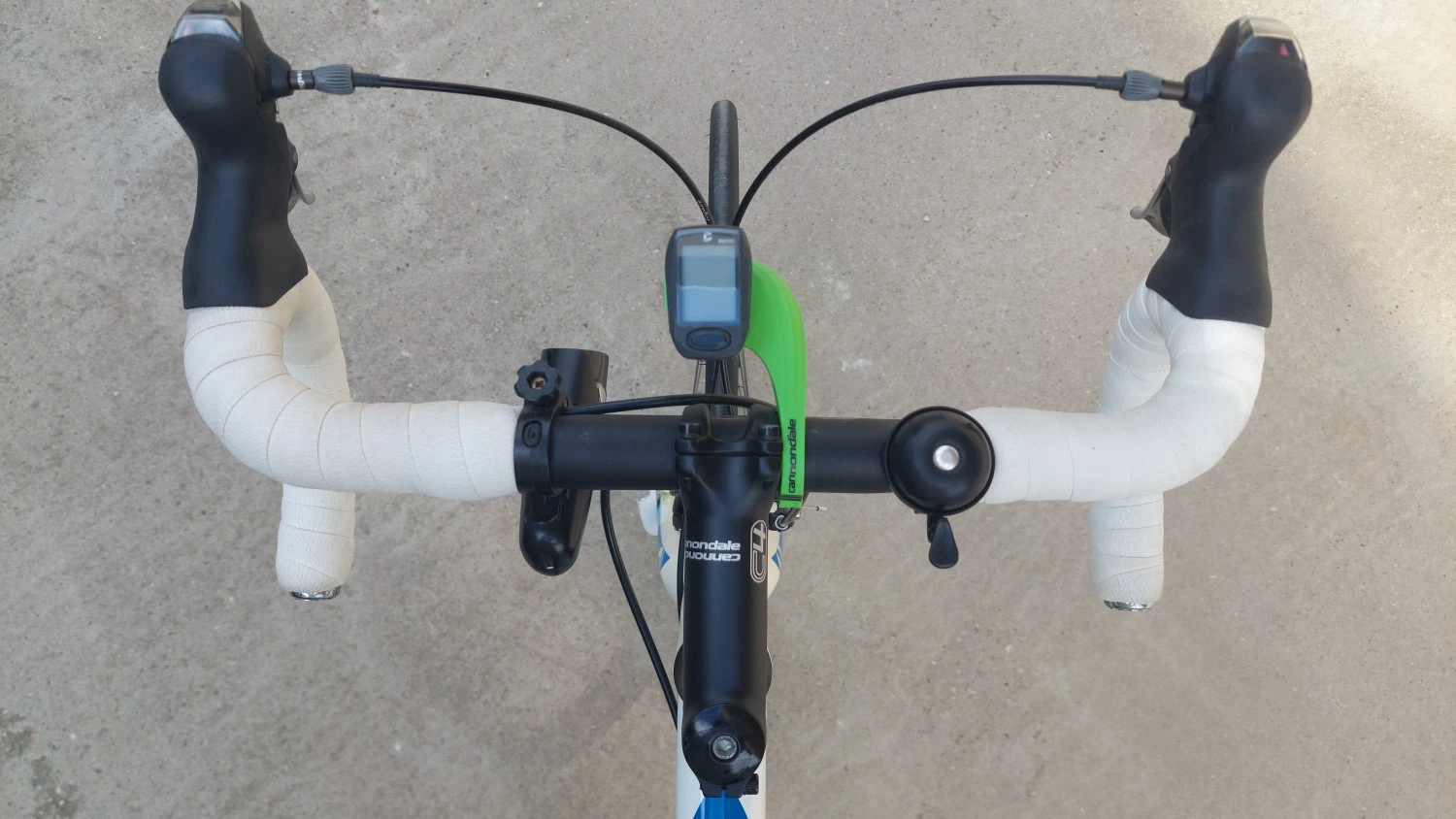 3. Cursieră Cannondale Caad 8+