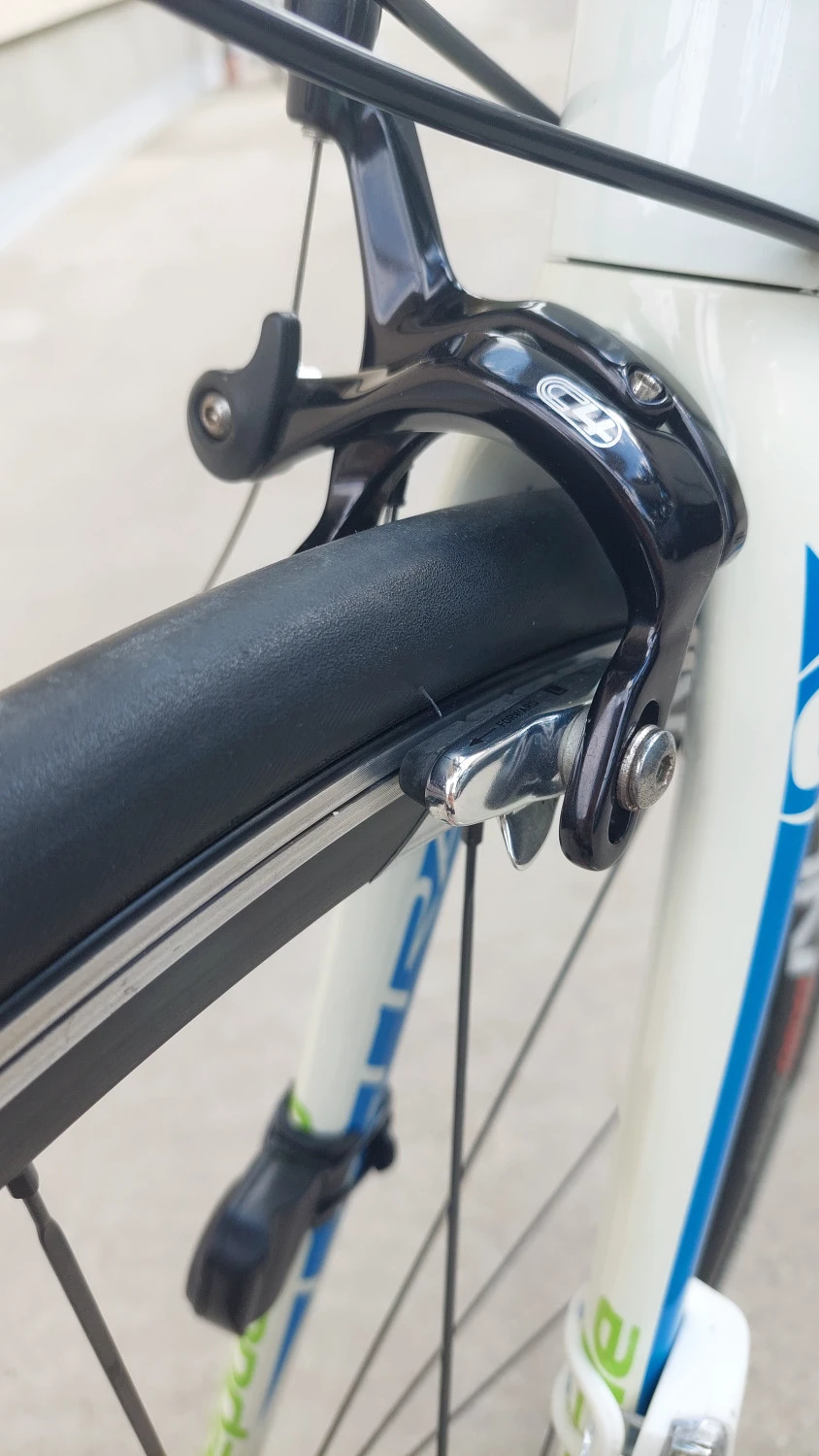 7. Cursieră Cannondale Caad 8+