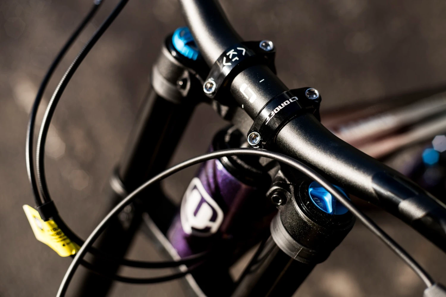 10. Bicicleta MTB Mondraker Summum R model 2024, noua