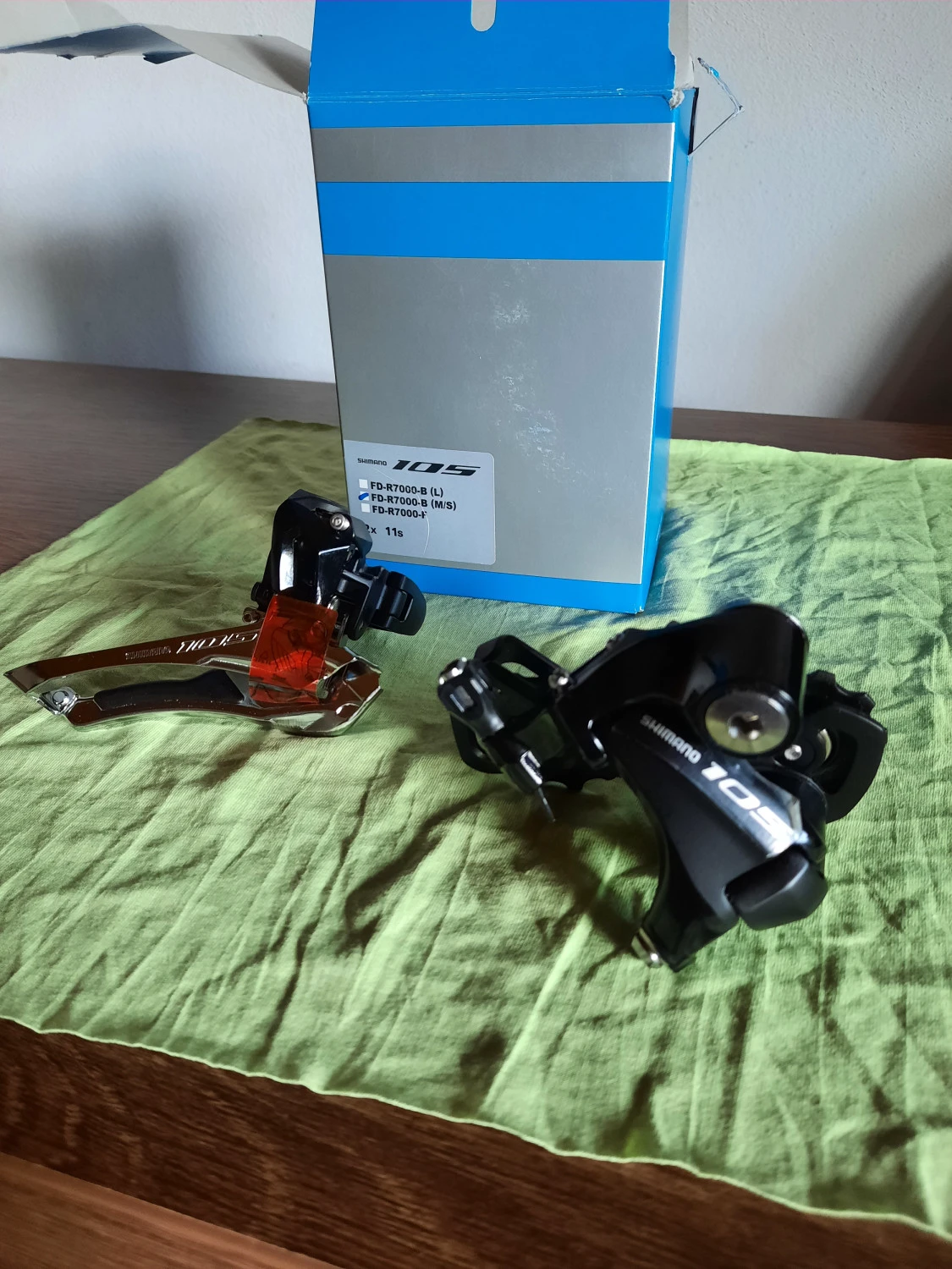 1. Deraioare cursiera Shimano 105 R 7000