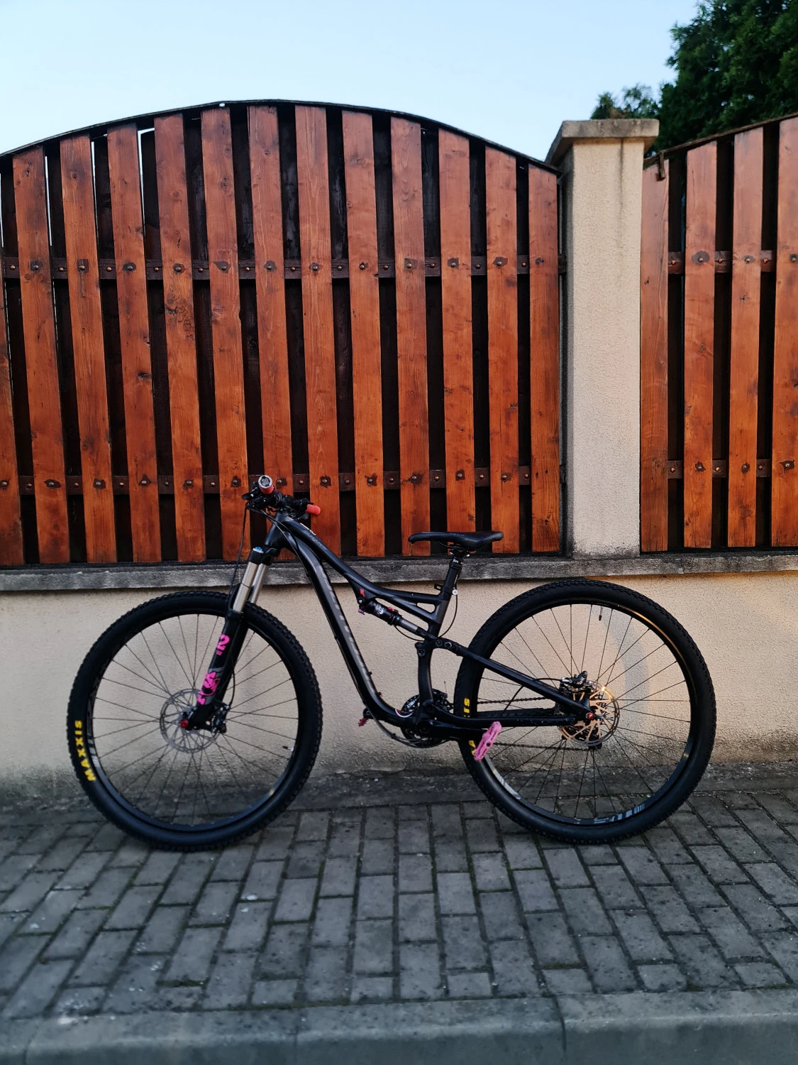 1. Bicicleta Specialized Stumpjumper marimea S