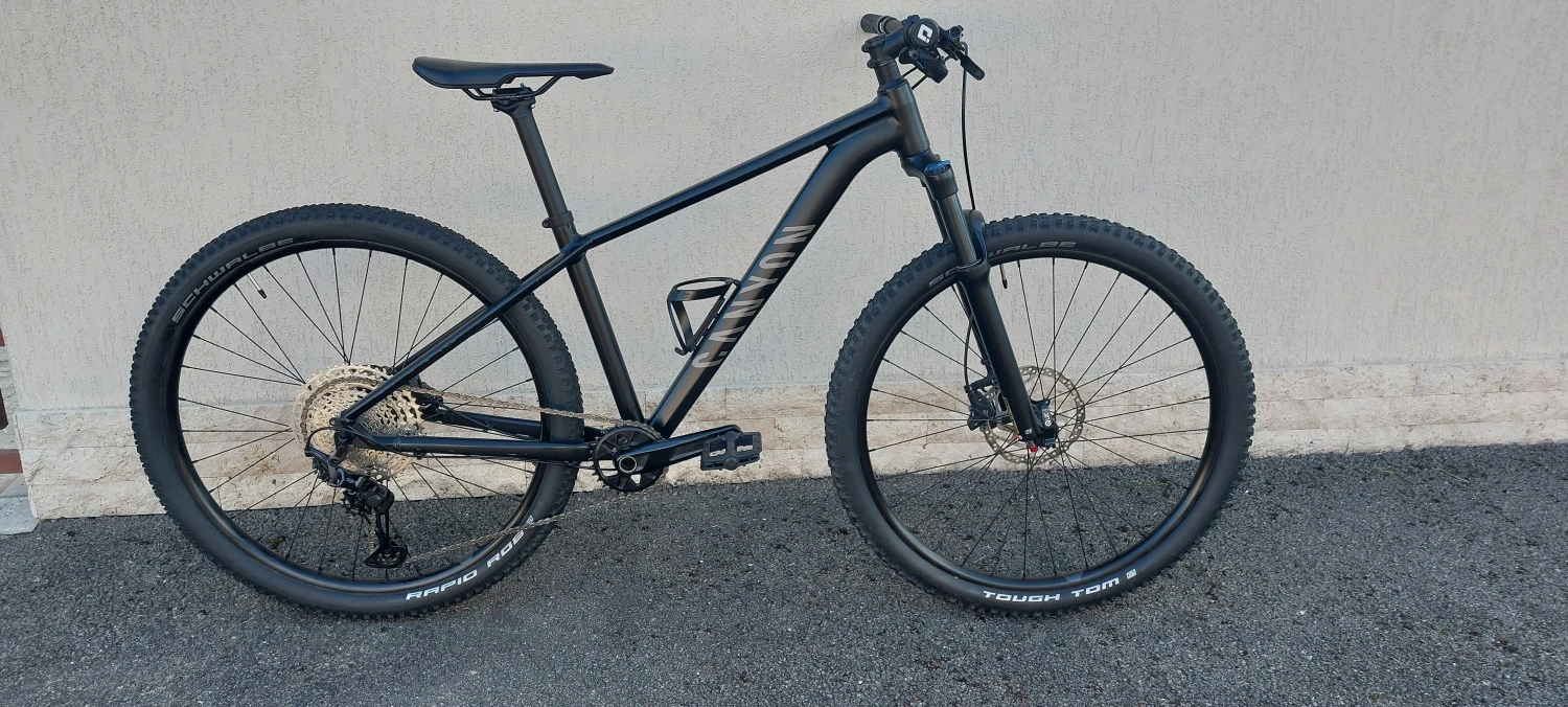 1. Bicicleta MTB Canyon 12 vit