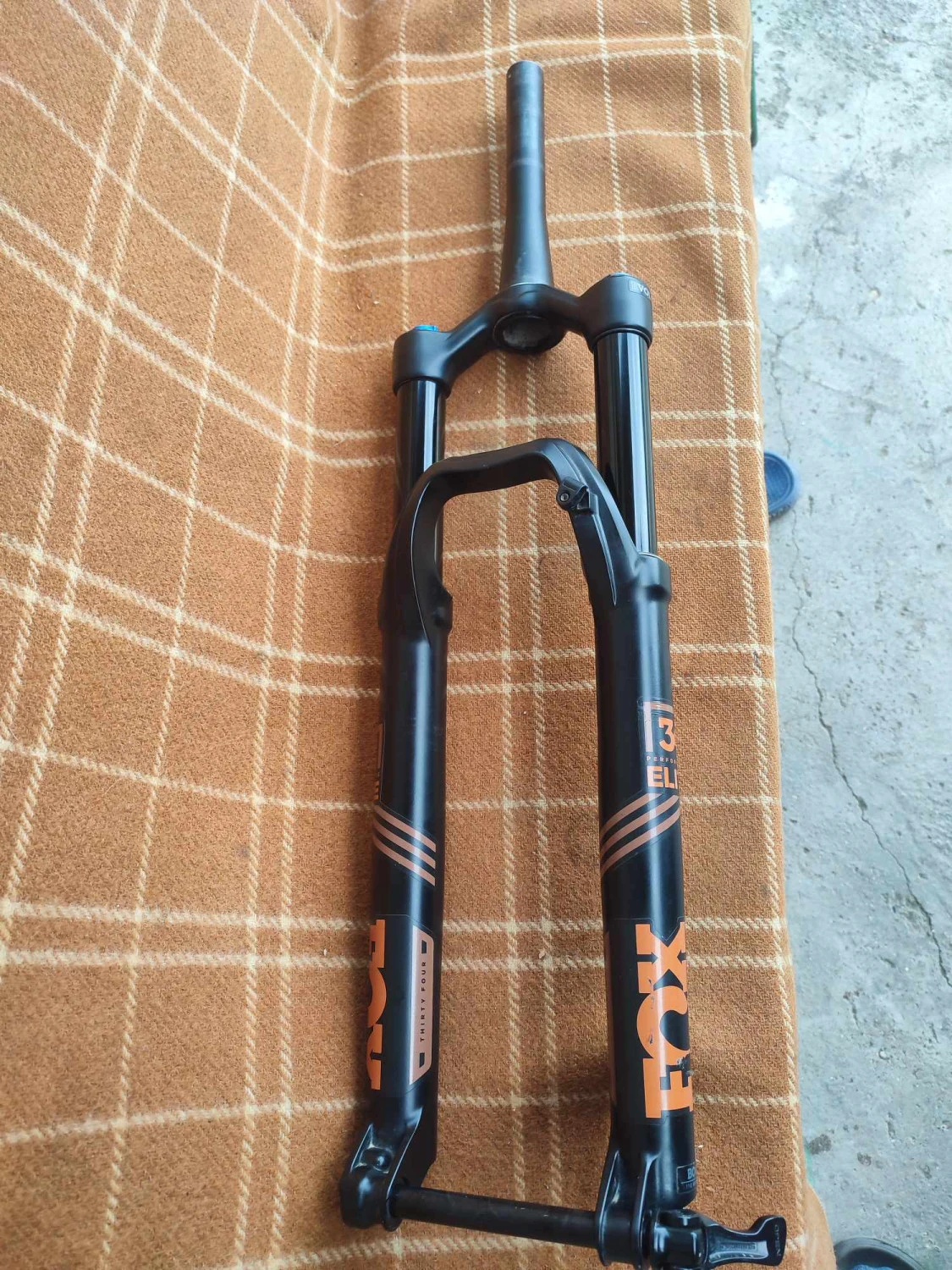 1. Furca Fox 34 Performance Elite