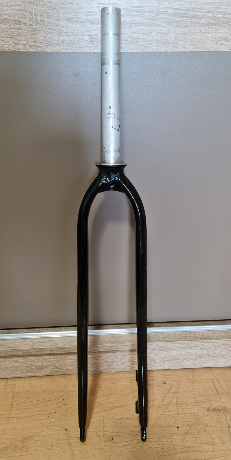 1. Furca rigida B-Force 475 MTB AI 29"