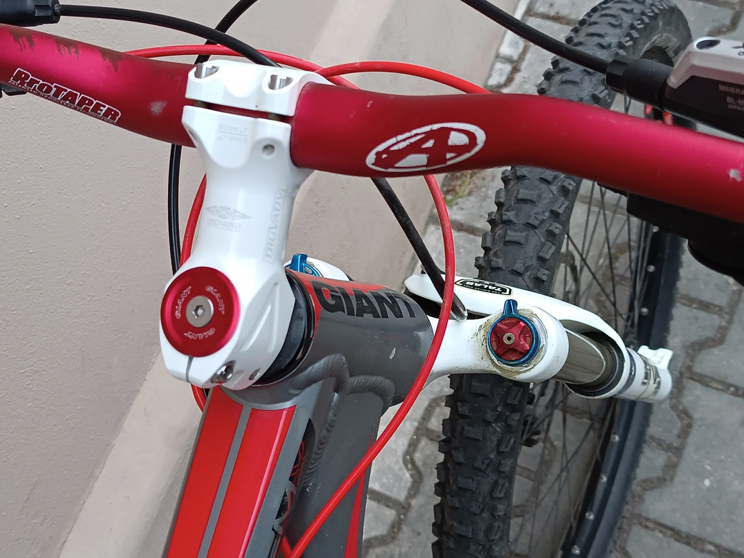 4. Cadru Giant Anthem 4.0 + Shock, Cuvete, Tija sa si cheie sa